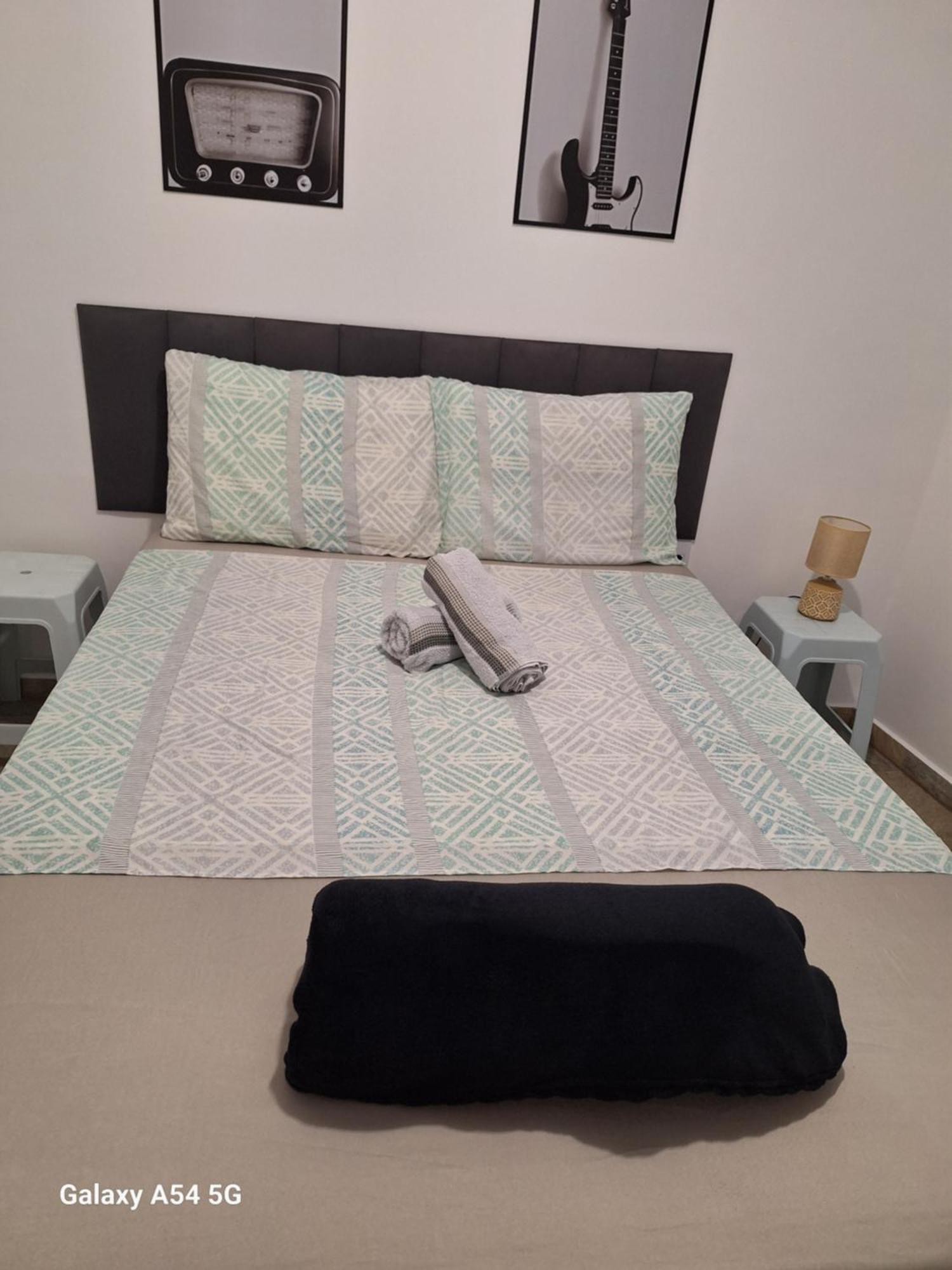 Suite E Apartamento อังกราโดสเฮย์ส ภายนอก รูปภาพ